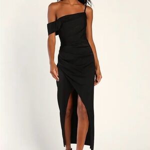NWT Lulus Showing Off a Little Black Asymmetrical Tulip Midi Dress S